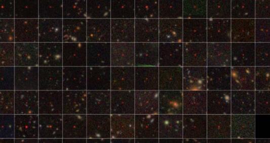 科学家发现83个超老超大质量黑洞