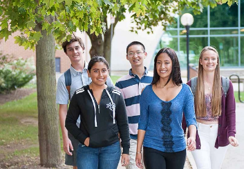 国际学生在加拿大学习的费用是多少